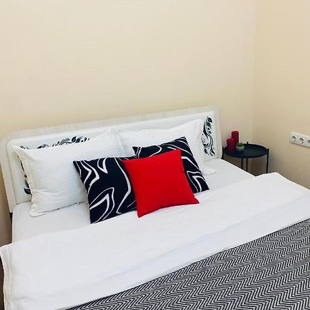 Like Home Rooms Αλμάτι Εξωτερικό φωτογραφία